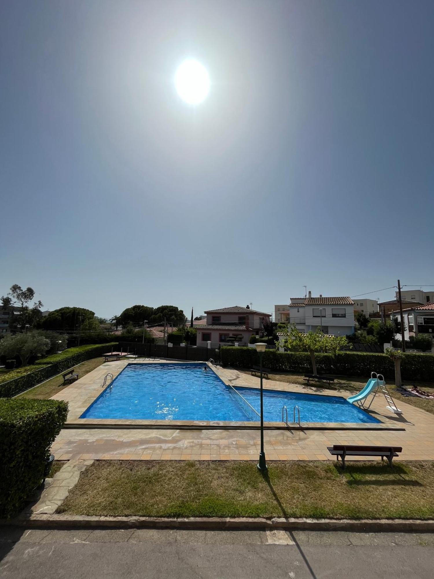 Calma Marina Roses Apartment Exterior photo